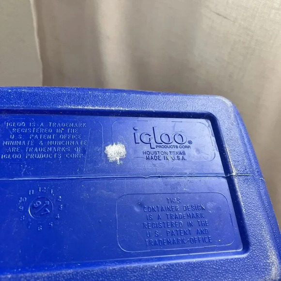 Vintage Mini Mate Cooler Lunch Box by Igloo Made‎ in USA Blue White Purple - Picture 4 of 11